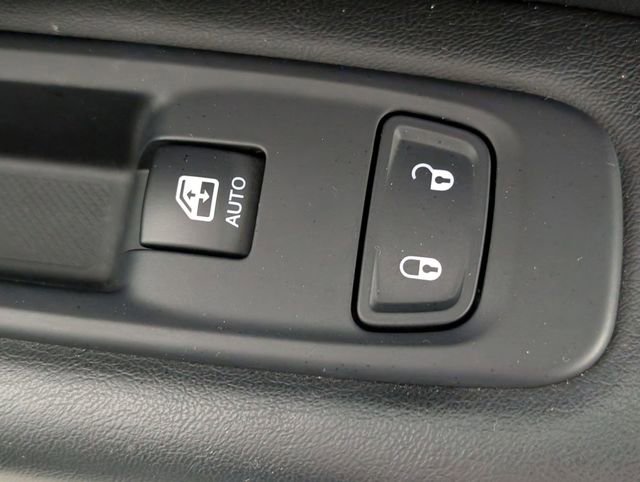 Used 2019 Jeep Compass Latitude w/ Popular Equipment Group image 33