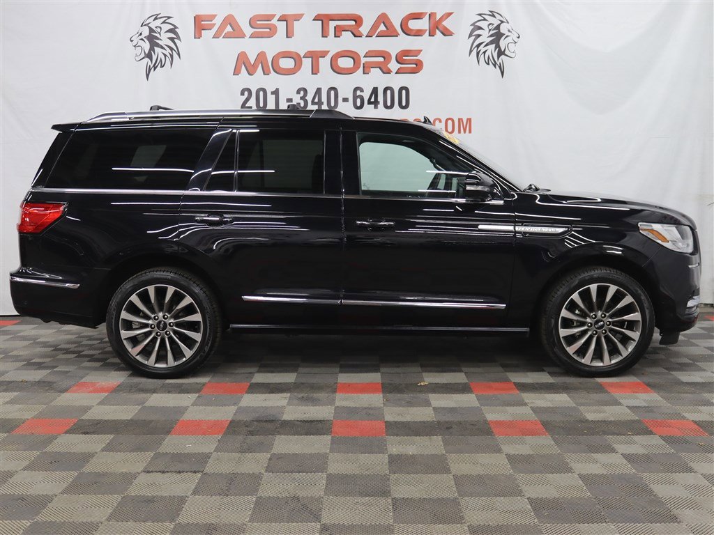 Used 2020 Lincoln Navigator Reserve w/ Luxury Package image 4