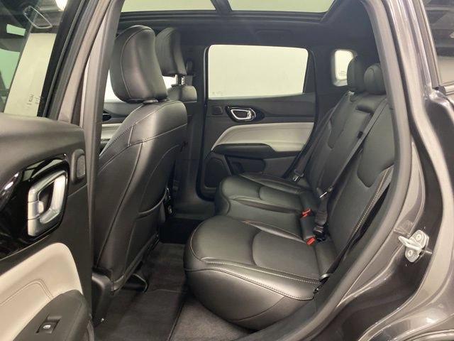 Used 2023 Jeep Compass Limited w/ Sun and Sound Group AWD/4WD image 22