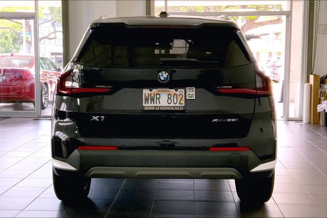 Certified 2023 BMW X1 xDrive28i w/ Convenience Package AWD/4WD image 4