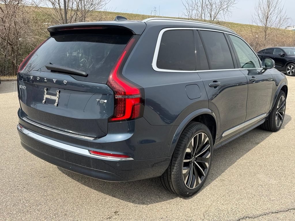 New 2026 Volvo XC90 T8 Plus w/ Protection Package Premier AWD/4WD image 4