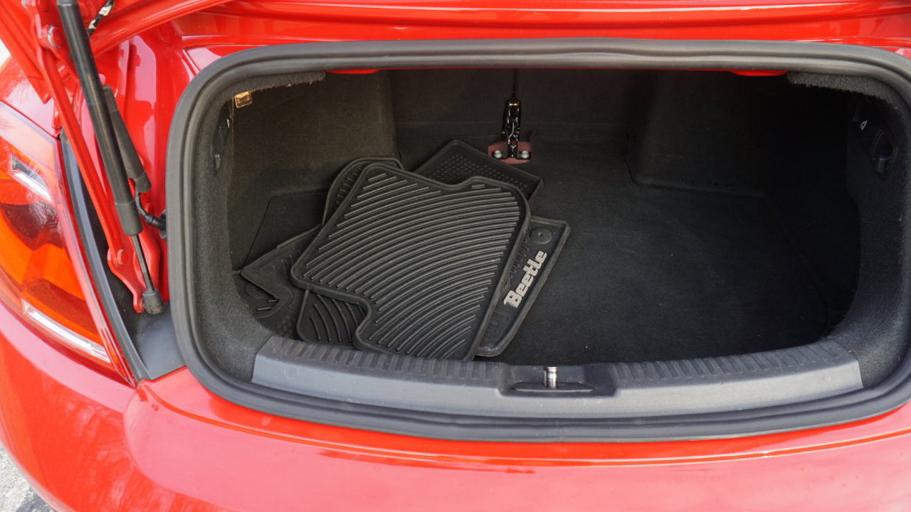 Used 2014 Volkswagen Beetle 2.5 image 26