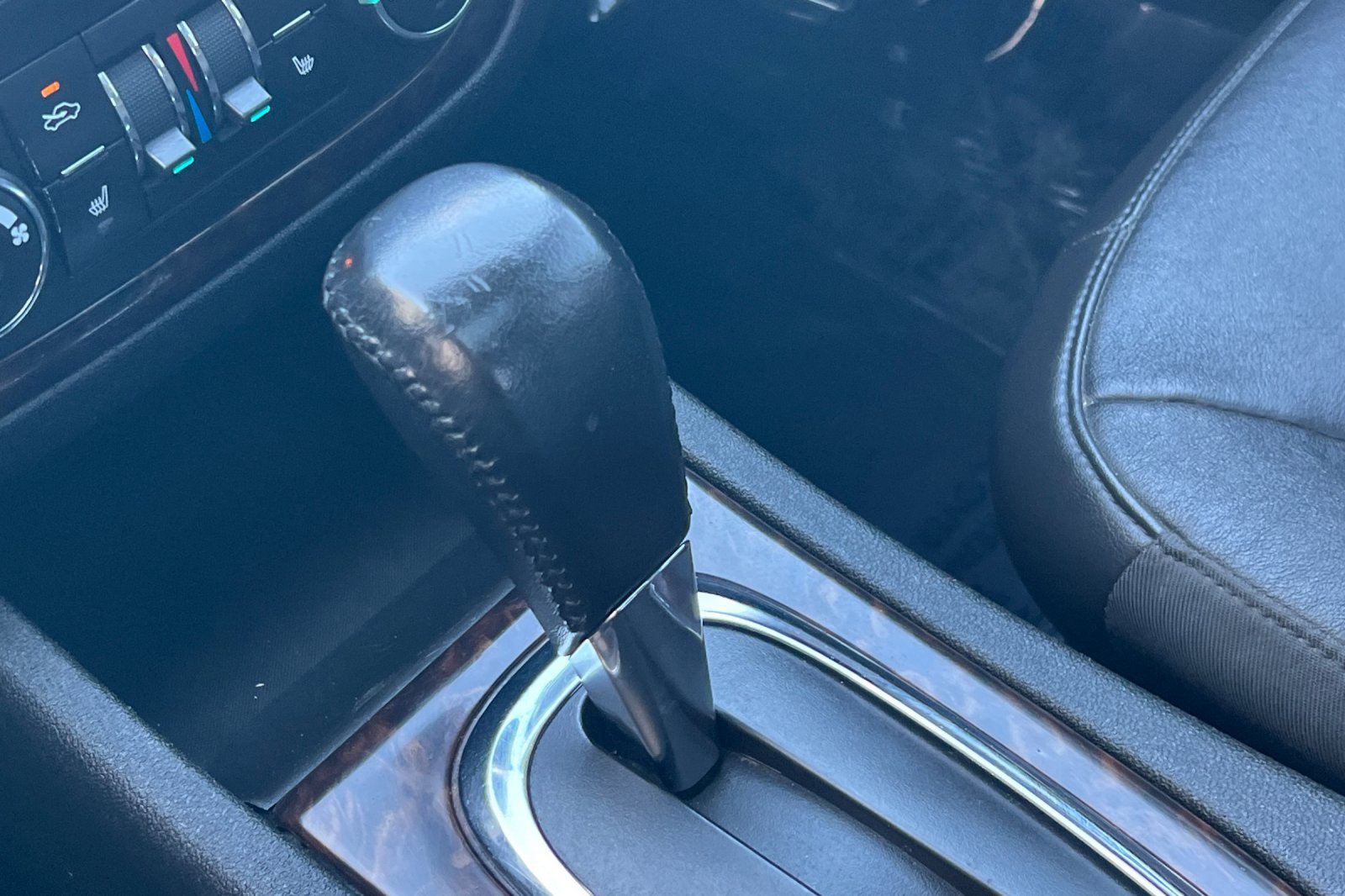Used 2014 Chevrolet Impala LTZ FWD image 24