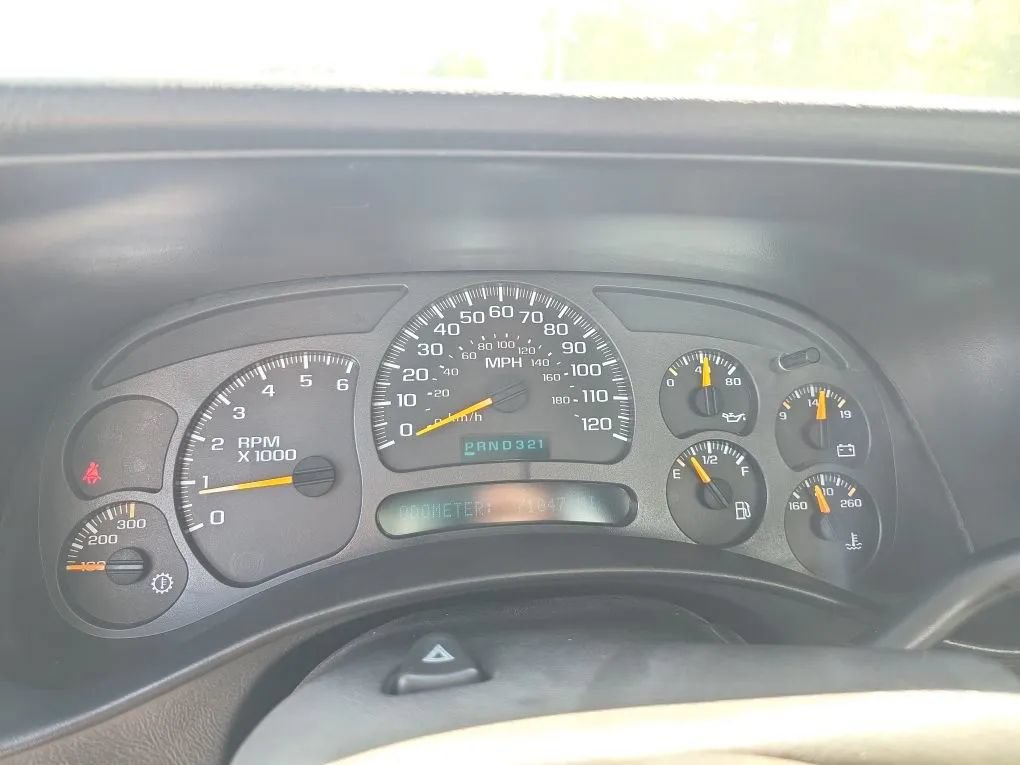 Used 2003 Chevrolet Silverado 2500 2WD Regular Cab image 26