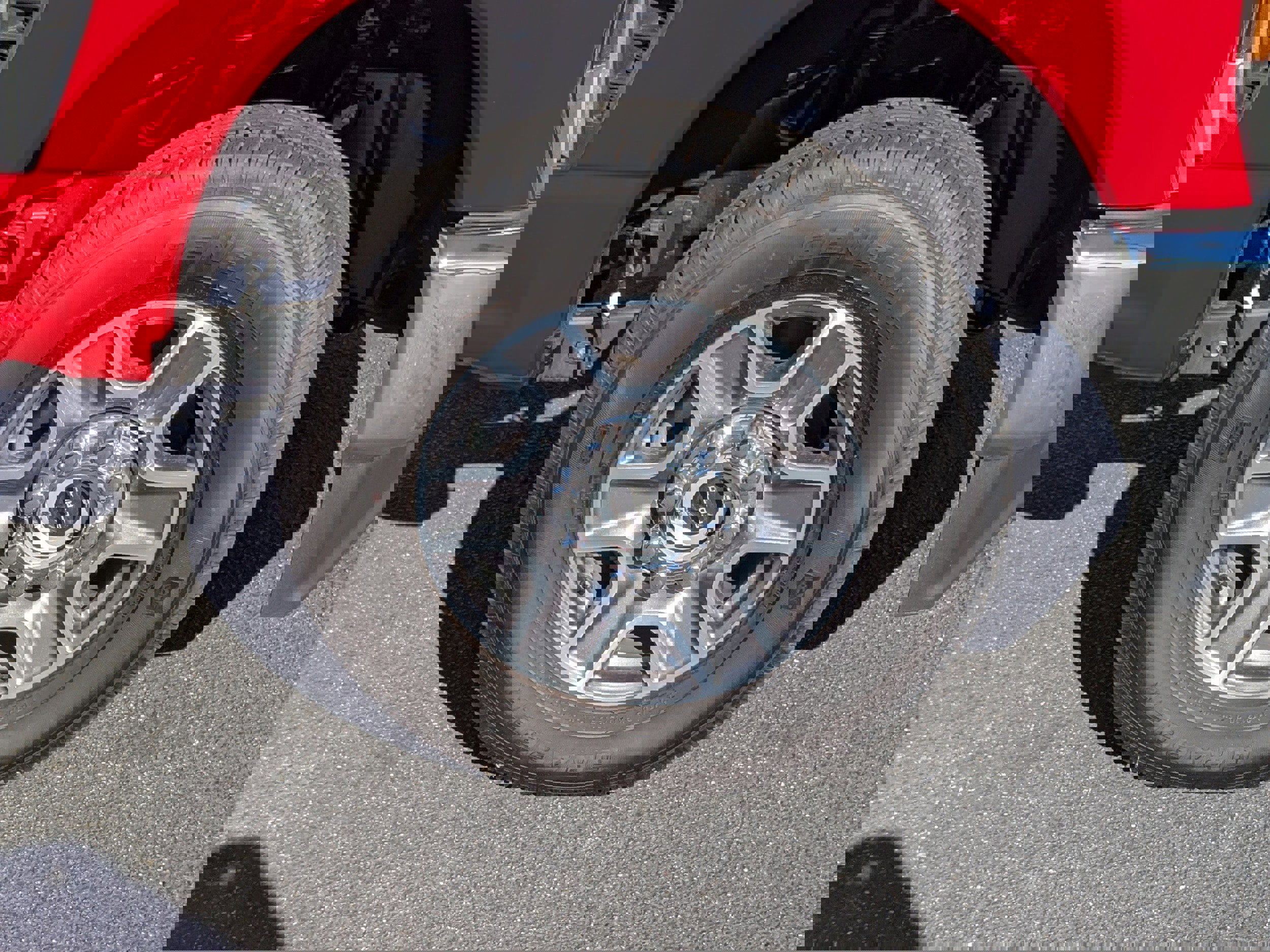 New 2025 Ford F250 XLT w/ F-250 >10K GVWR Package image 10