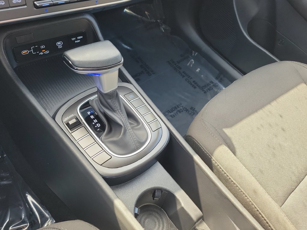 Used 2024 Hyundai Kona SEL FWD image 18