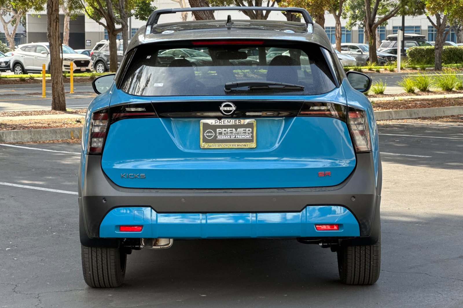 New 2026 Nissan Kicks SR image 5