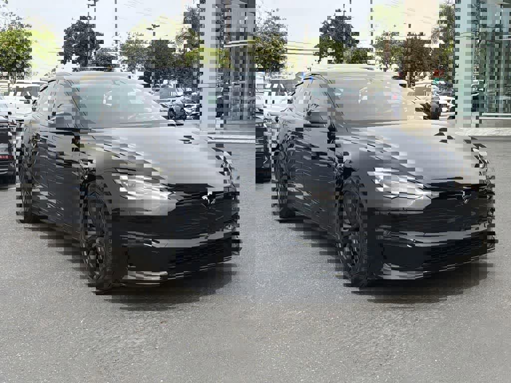 Used 2023 Tesla Model S image 8