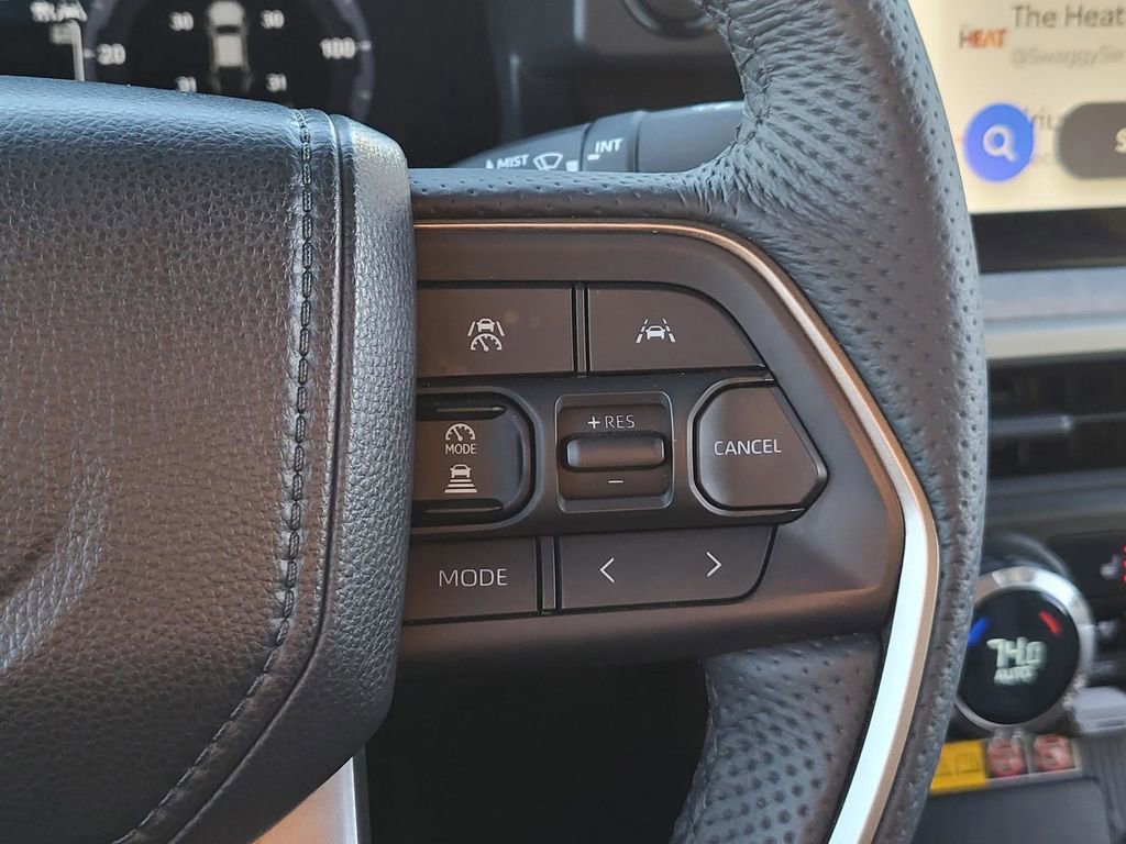 Used 2025 Toyota Tacoma 4x4 Double Cab Hybrid image 33