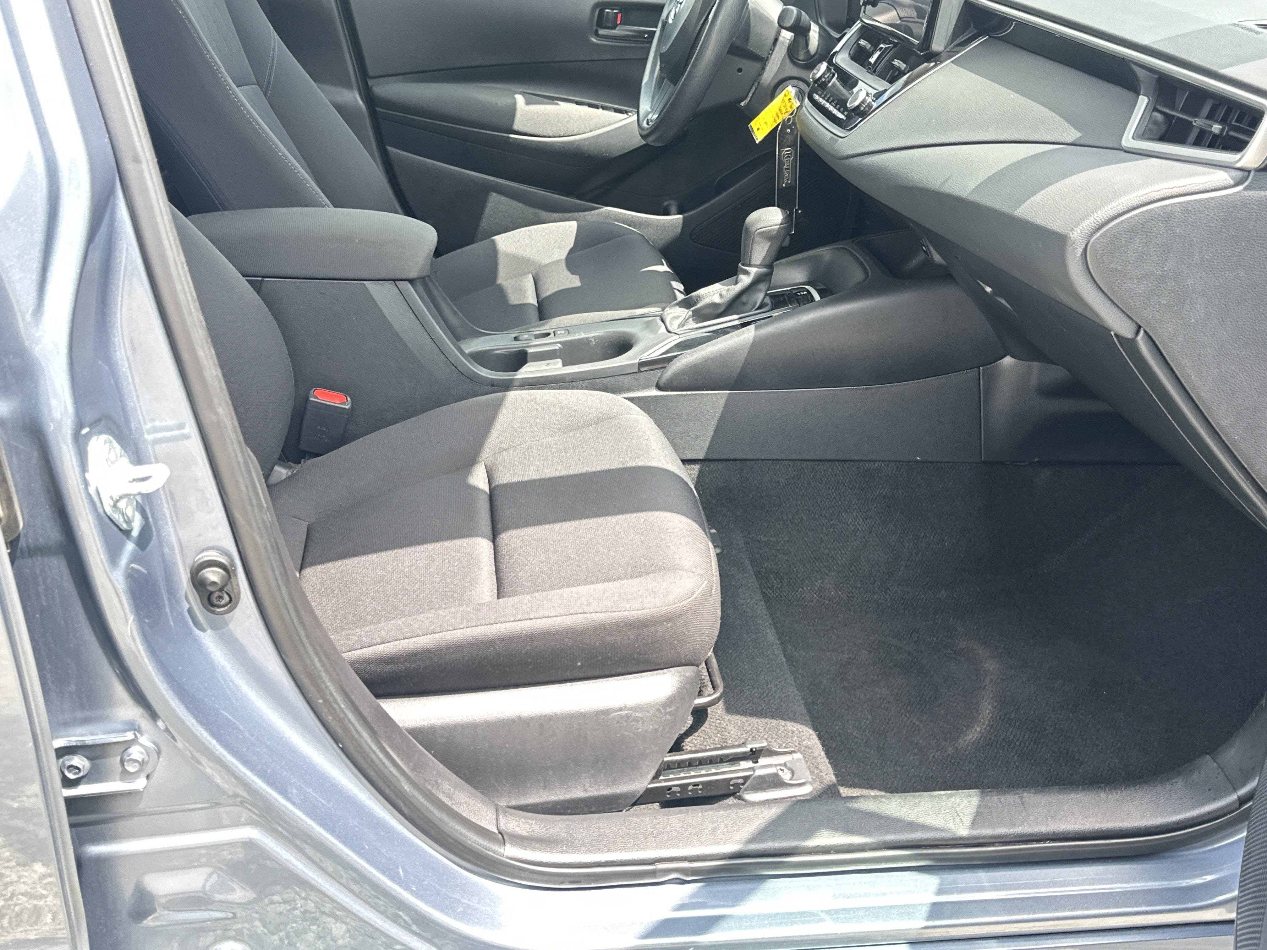 Used 2024 Toyota Corolla LE FWD image 13