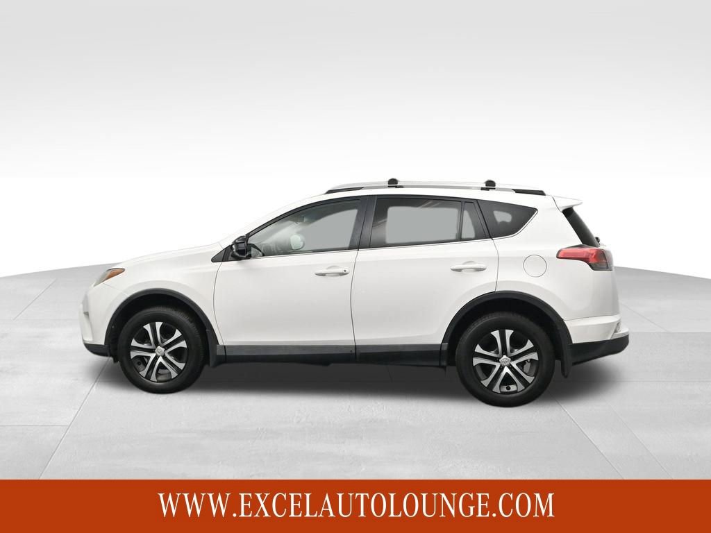 Used 2016 Toyota RAV4 LE image 3