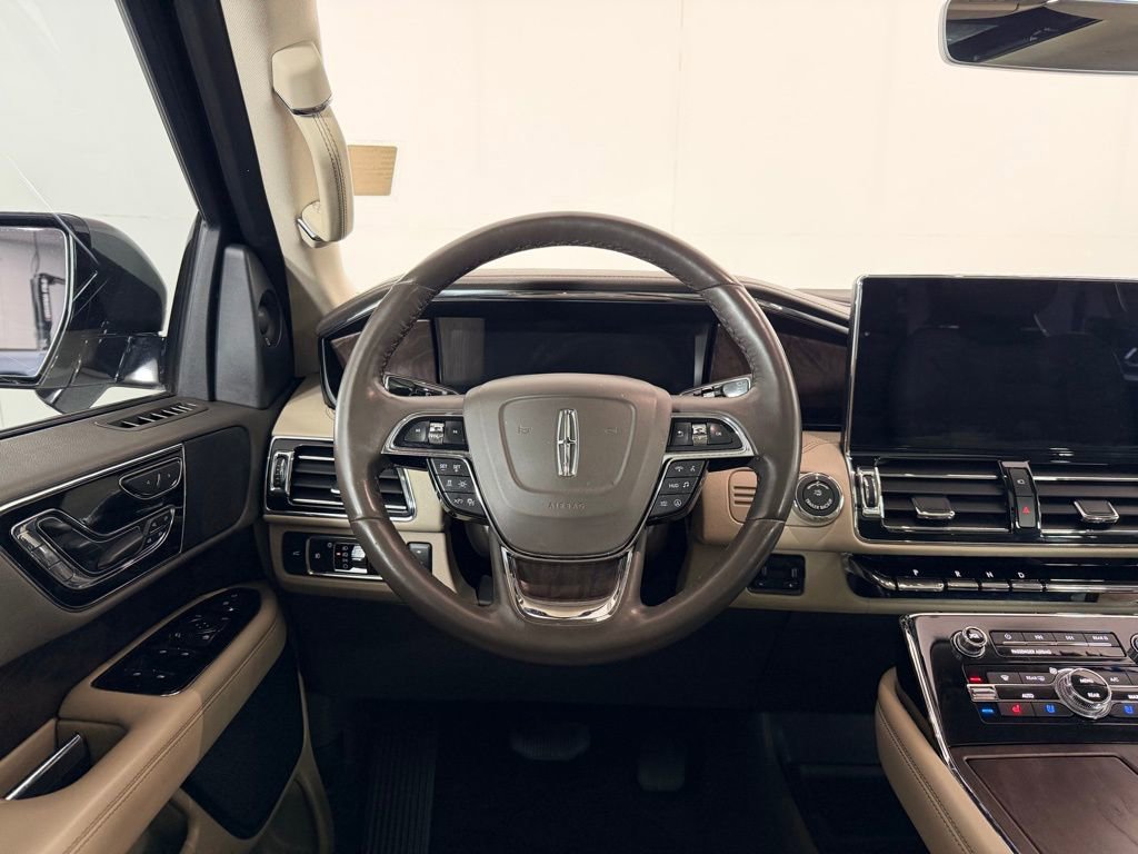 Used 2022 Lincoln Navigator L Reserve image 14