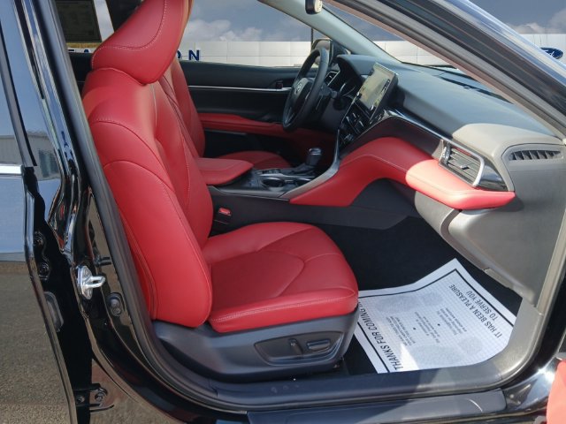 Used 2023 Toyota Camry XSE FWD image 15