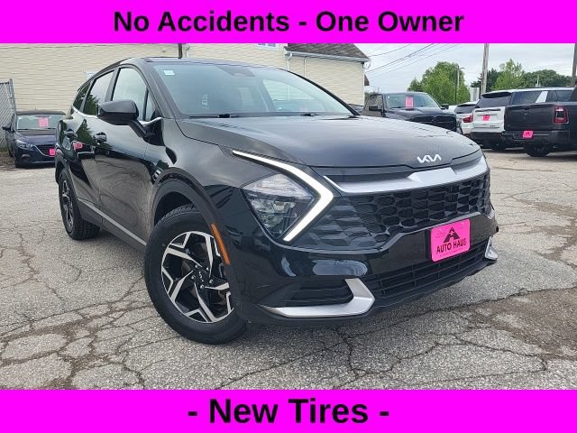Used 2023 Kia Sportage LX FWD image 1