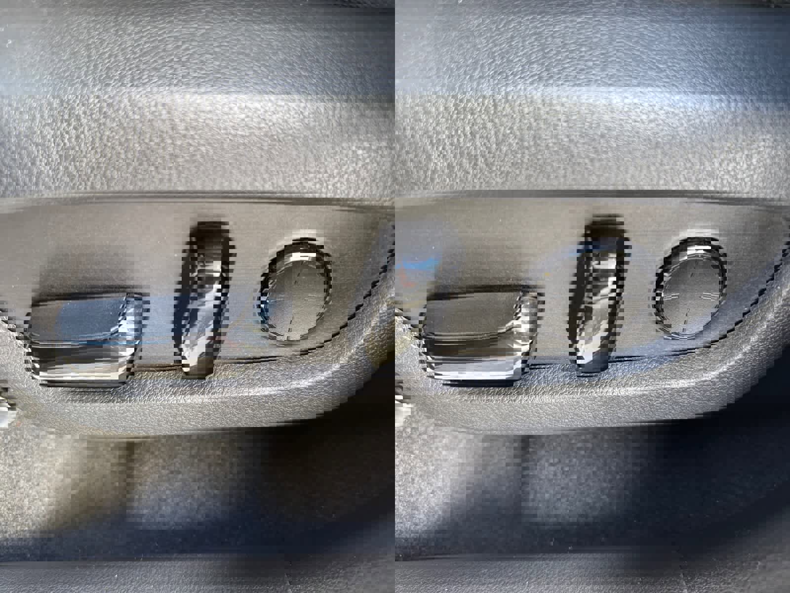 Used 2024 Lexus NX 300h AWD w/ Luxury Package image 17