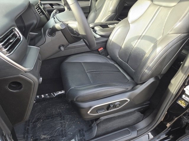 Used 2024 Jeep Wagoneer Series II image 5