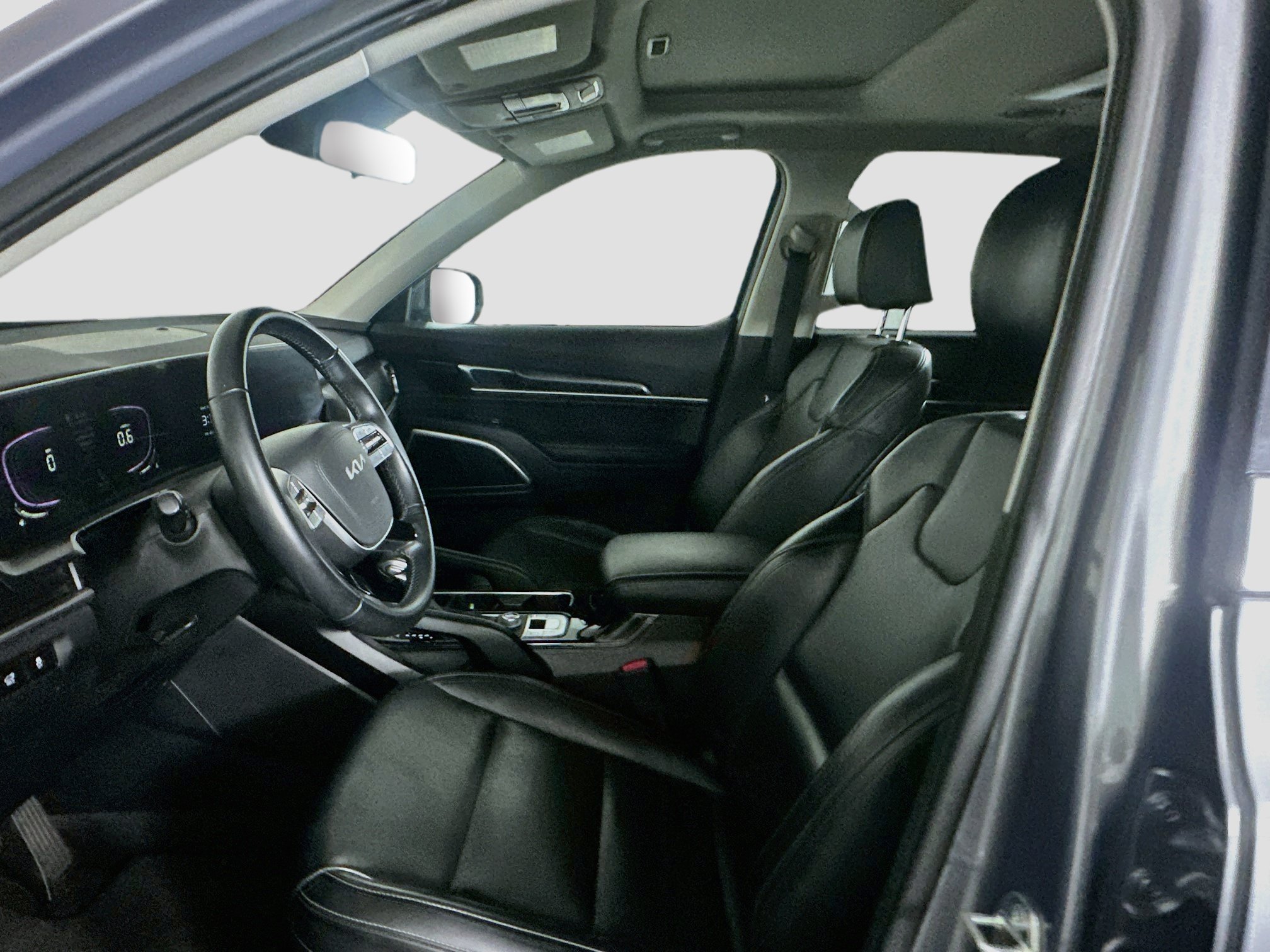 Used 2025 Kia Telluride S FWD image 13