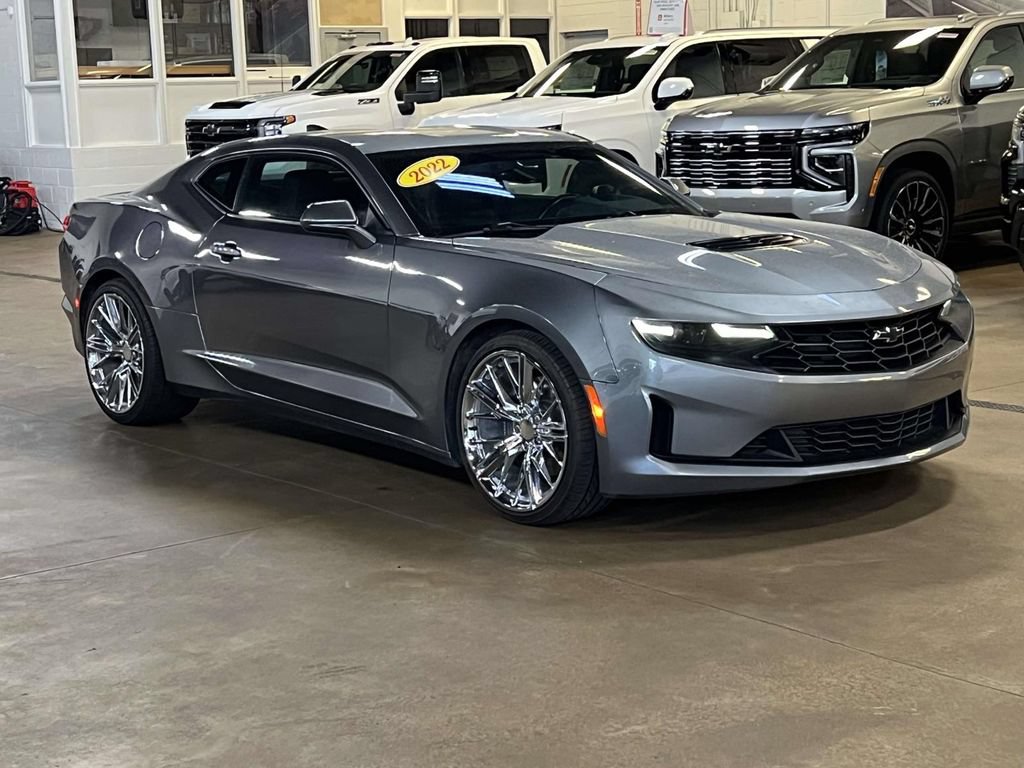 Used 2022 Chevrolet Camaro LT RWD image 7