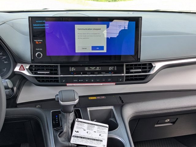 New 2026 Toyota Sienna XLE FWD image 19