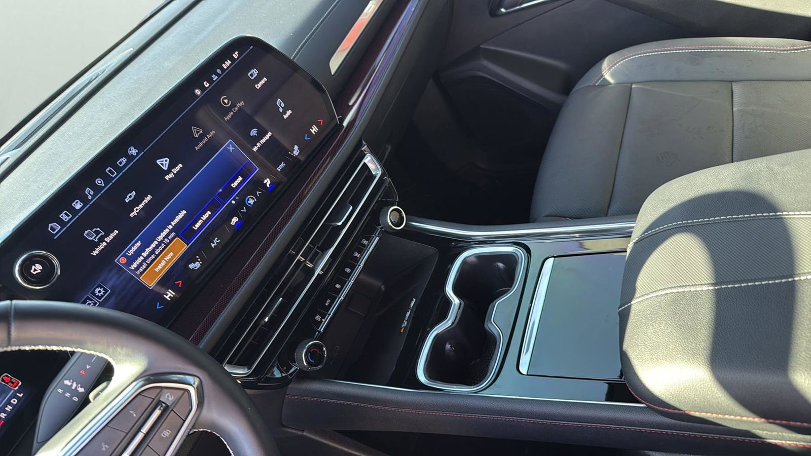 Used 2025 Chevrolet Traverse Z71 w/ Driver Confidence Package image 21