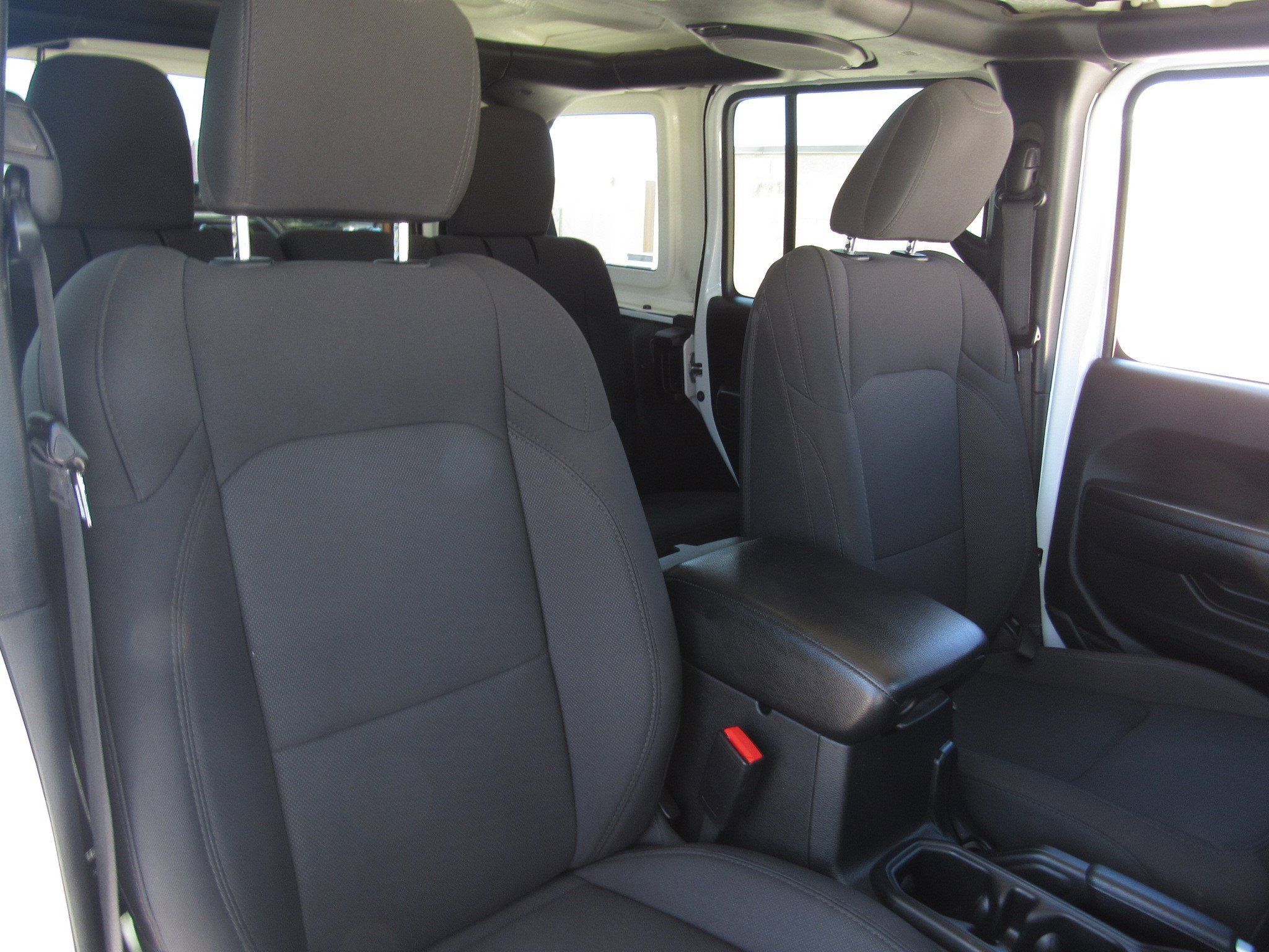 Used 2022 Jeep Wrangler Unlimited Sport image 8