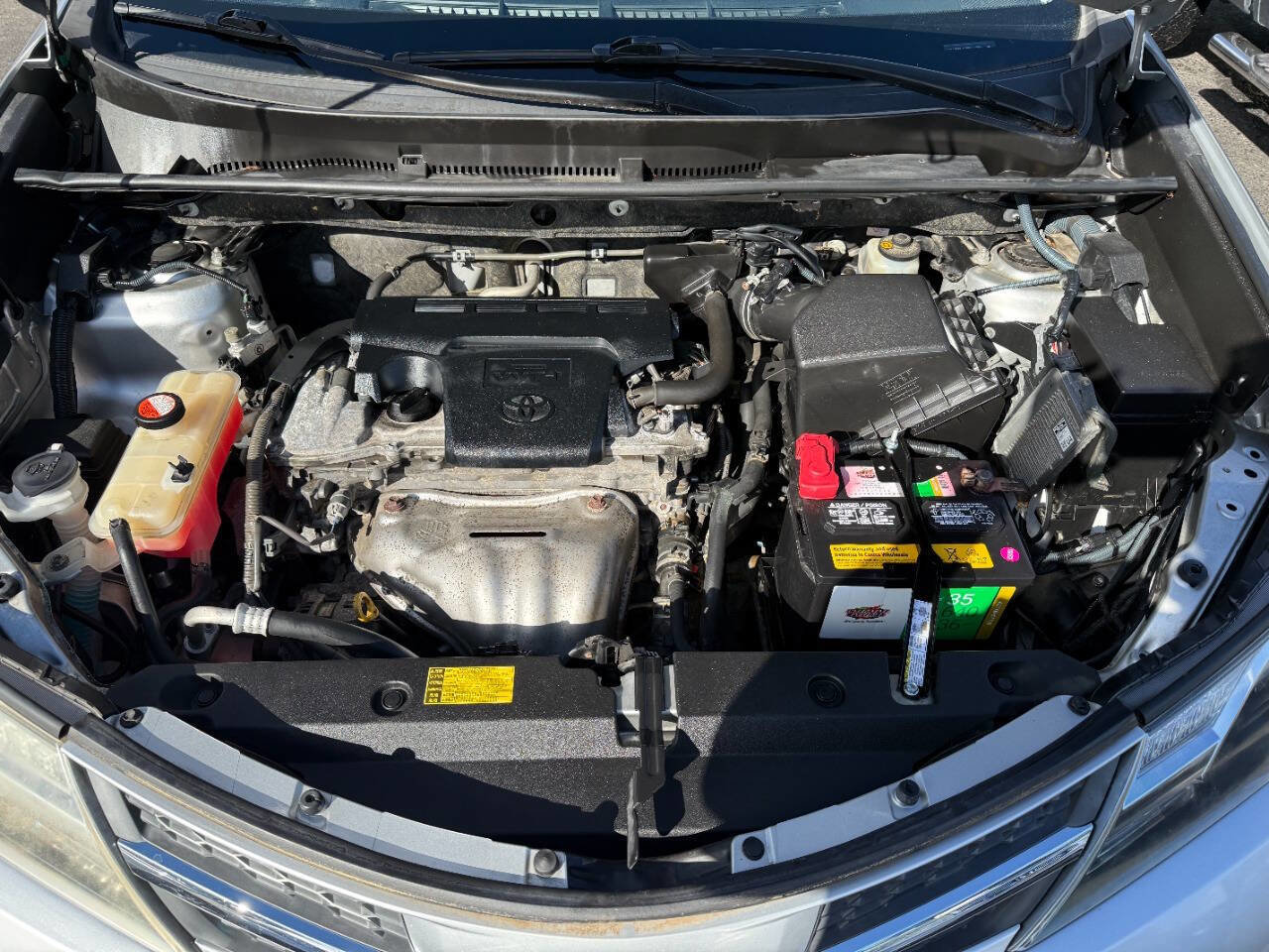 Used 2015 Toyota RAV4 LE image 34