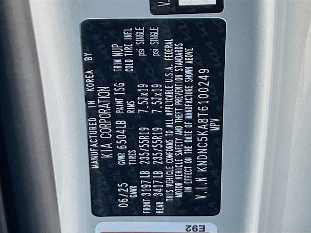 Certified 2026 Kia Carnival EX FWD image 14