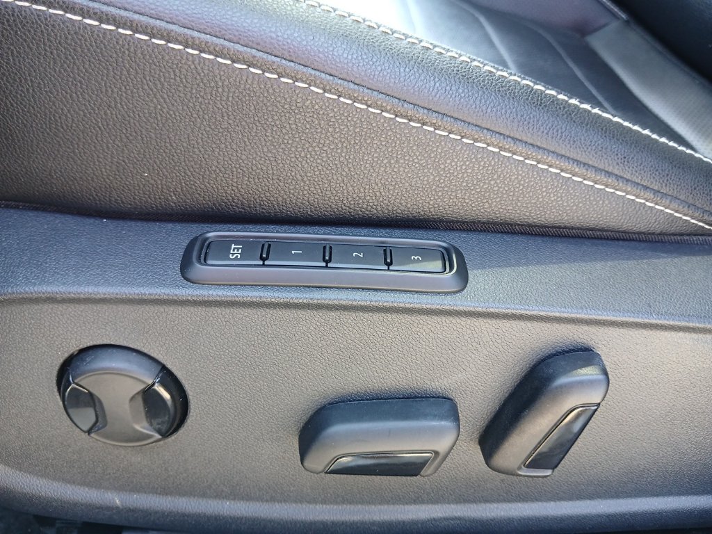 Certified 2024 Volkswagen Jetta SEL FWD image 11