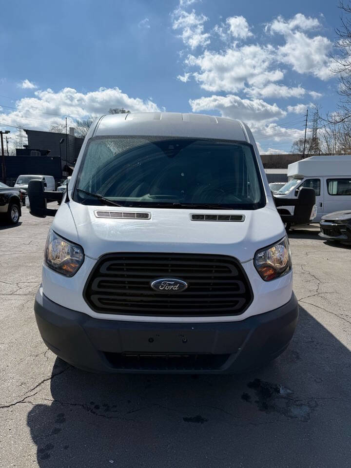Used 2018 Ford Transit 350 148 Medium Roof image 3