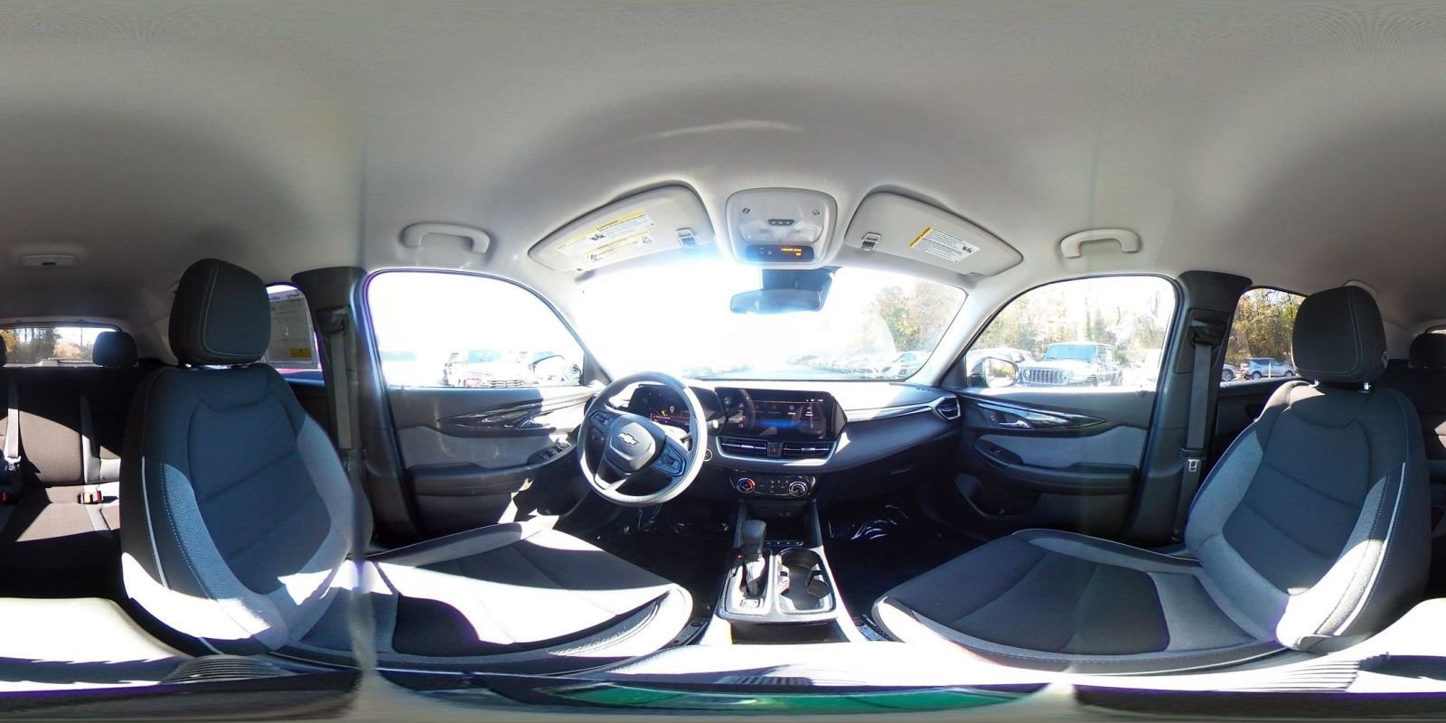 Used 2025 Chevrolet TrailBlazer LT image 38