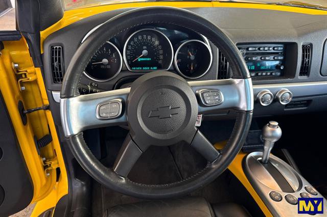 Used 2005 Chevrolet SSR w/ Preferred Equipment Group image 15