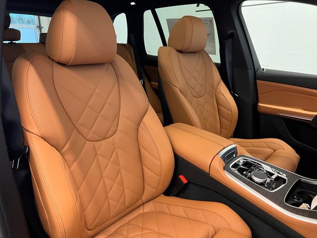 New 2026 BMW X5 xDrive40i w/ M Sport Package AWD/4WD image 15
