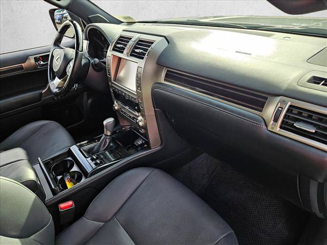 Used 2021 Lexus GX 460 Premium w/ Accessory Package AWD/4WD image 21