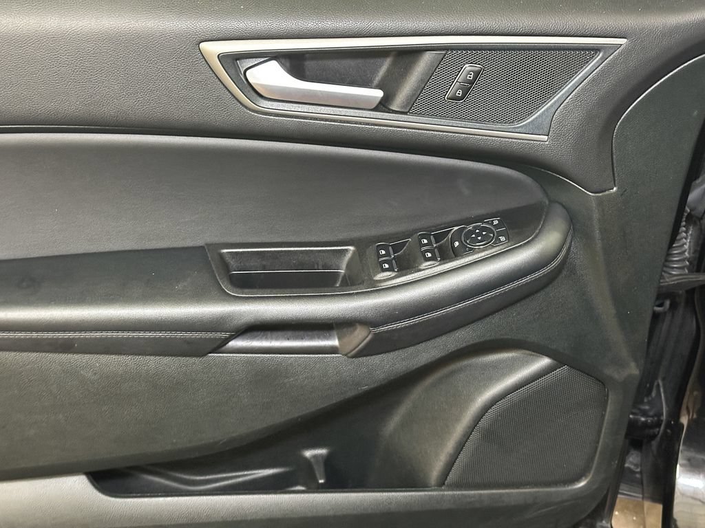 Used 2024 Ford Edge SEL AWD/4WD image 20