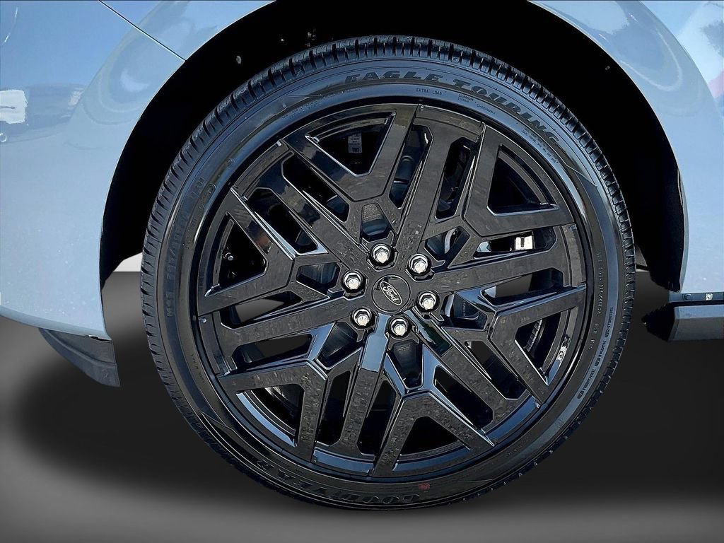 New 2027 Ford Expedition Max Platinum w/ Stealth Performance Package AWD/4WD image 14
