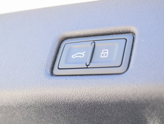 New 2025 Audi Q5 Premium Plus image 6