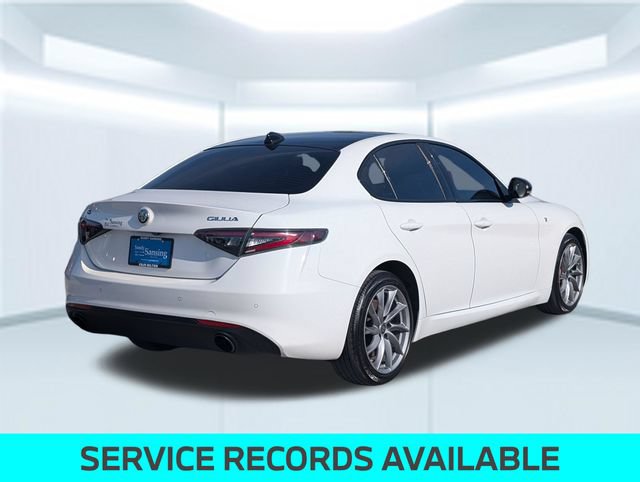 Used 2024 Alfa Romeo Giulia Ti AWD/4WD image 5