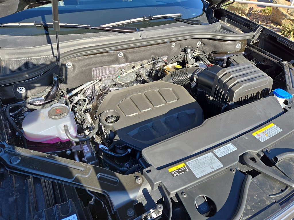 Used 2025 Volkswagen Atlas SEL image 13