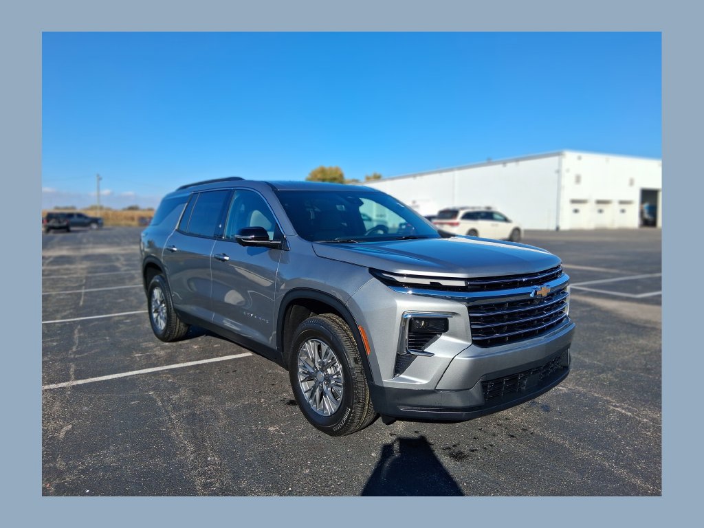 New 2027 Chevrolet Traverse LT w/ Driver Confidence Package AWD/4WD 360° Tour