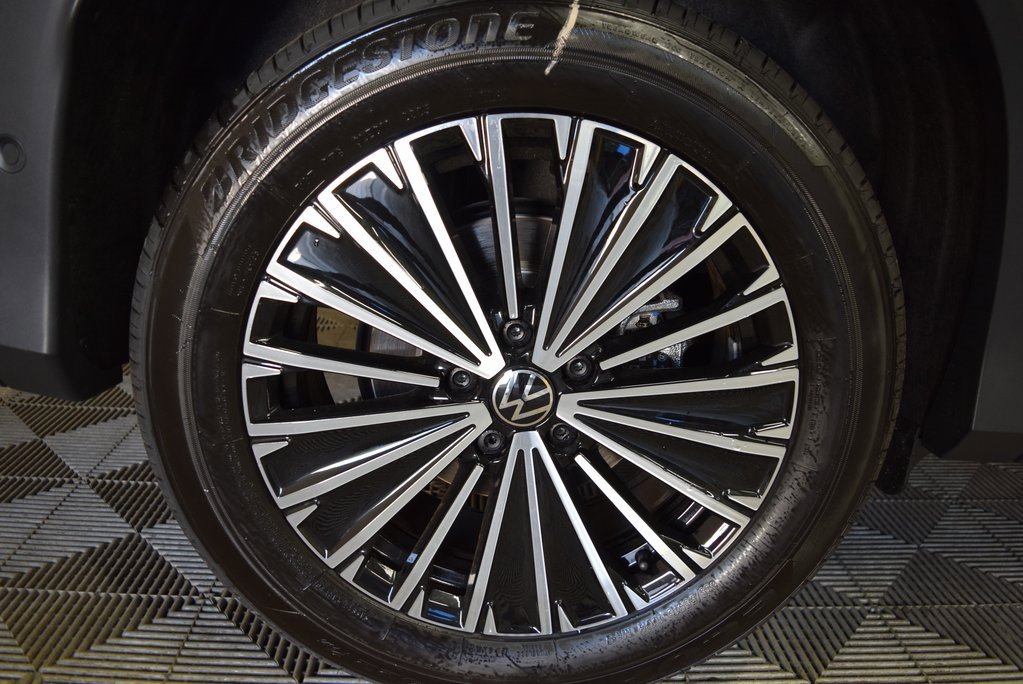 New 2025 Volkswagen Tiguan S image 11