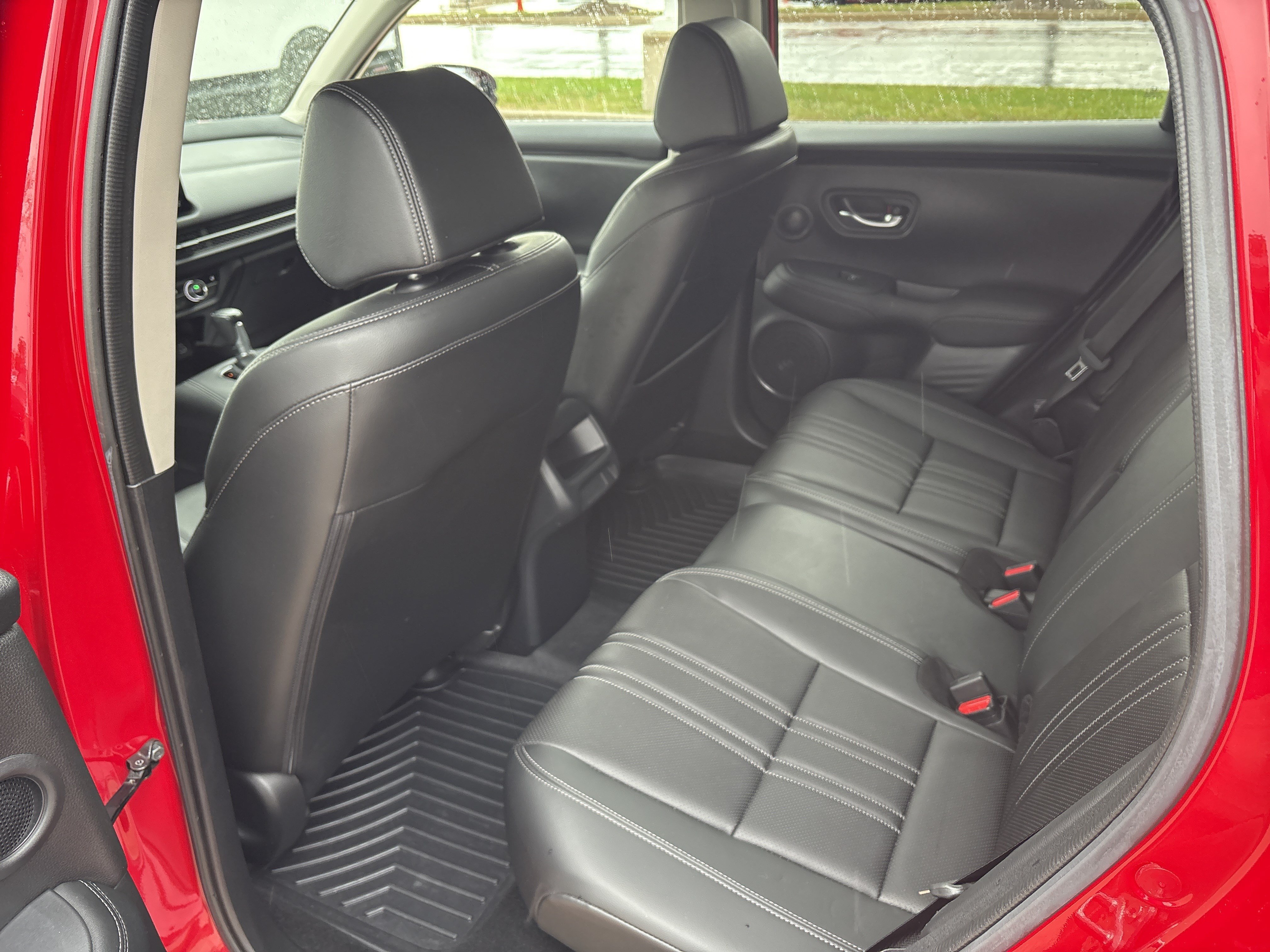 Used 2024 Honda HR-V EX-L image 13