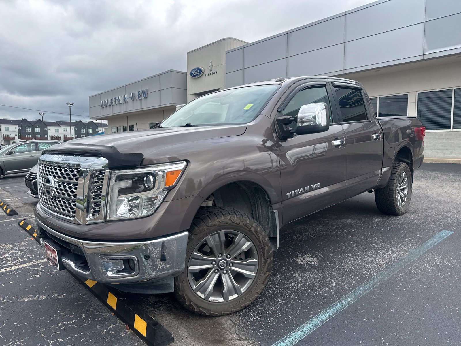 Used 2018 Nissan Titan SL w/ Chrome Package