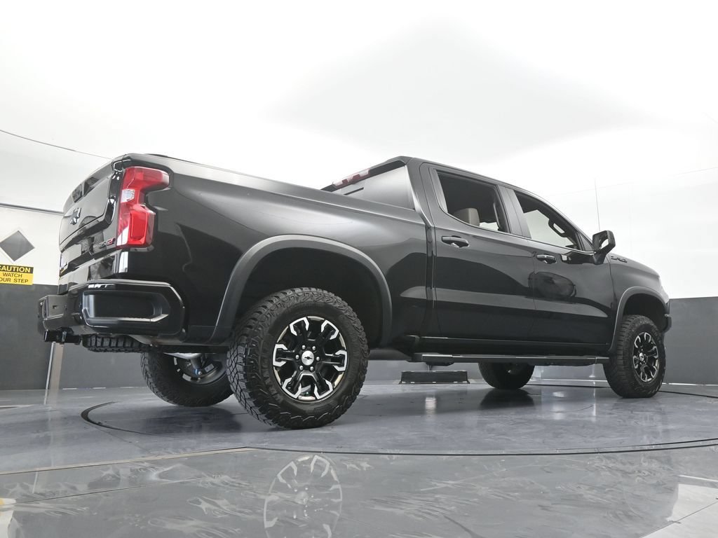 Used 2025 Chevrolet Silverado 1500 ZR2 w/ Technology Package AWD/4WD image 72