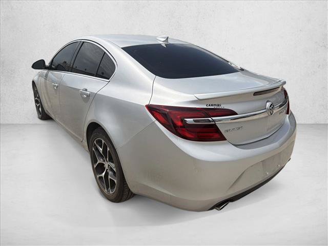 Used 2016 Buick Regal Sport Touring FWD image 3
