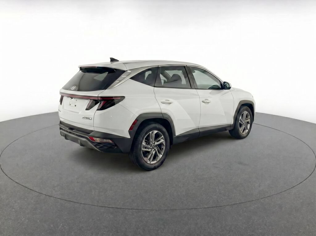Used 2025 Hyundai Tucson SE AWD/4WD image 37