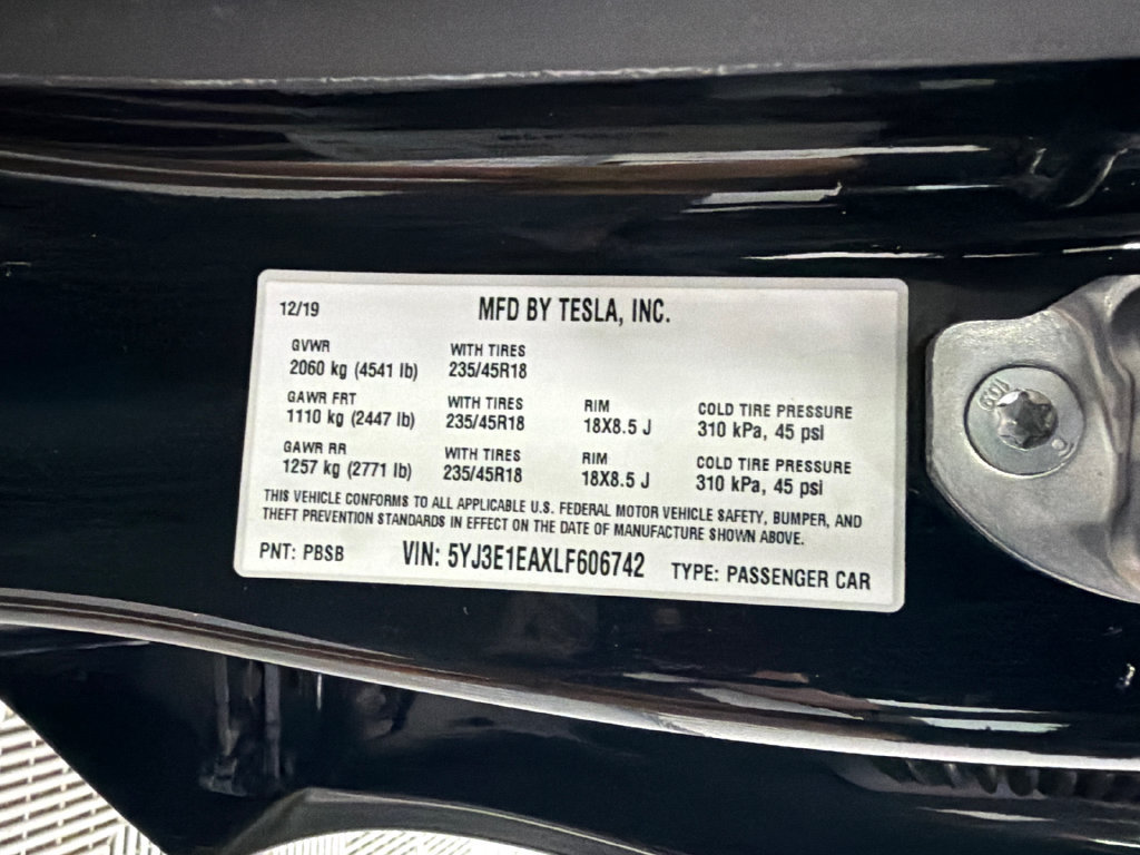 Used 2020 Tesla Model 3 Standard Range Plus RWD image 23