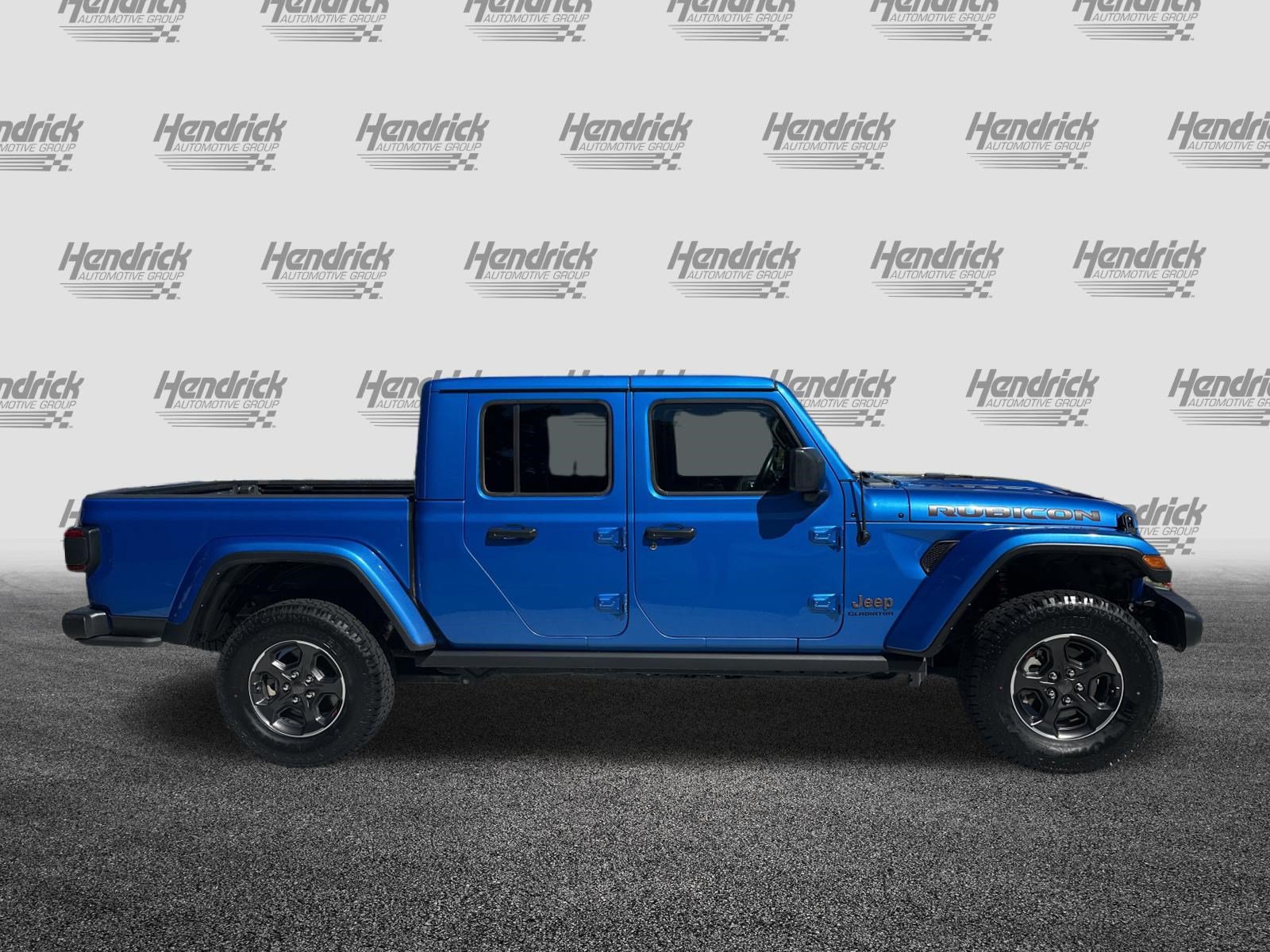 Used 2022 Jeep Gladiator Rubicon w/ LED Lighting Group AWD/4WD image 11