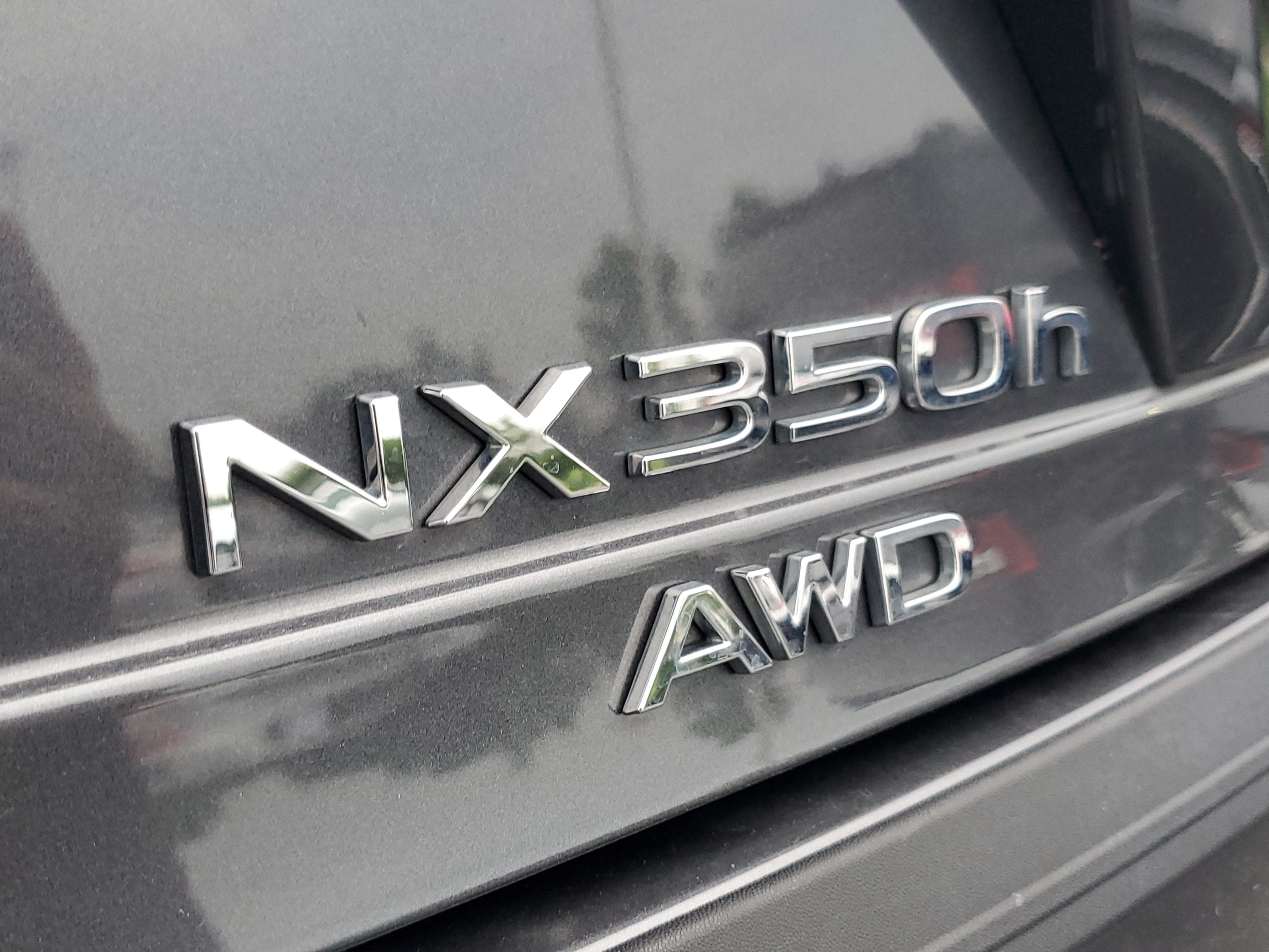 Used 2025 Lexus NX 350h AWD w/ Accessory Package (Z2) image 8