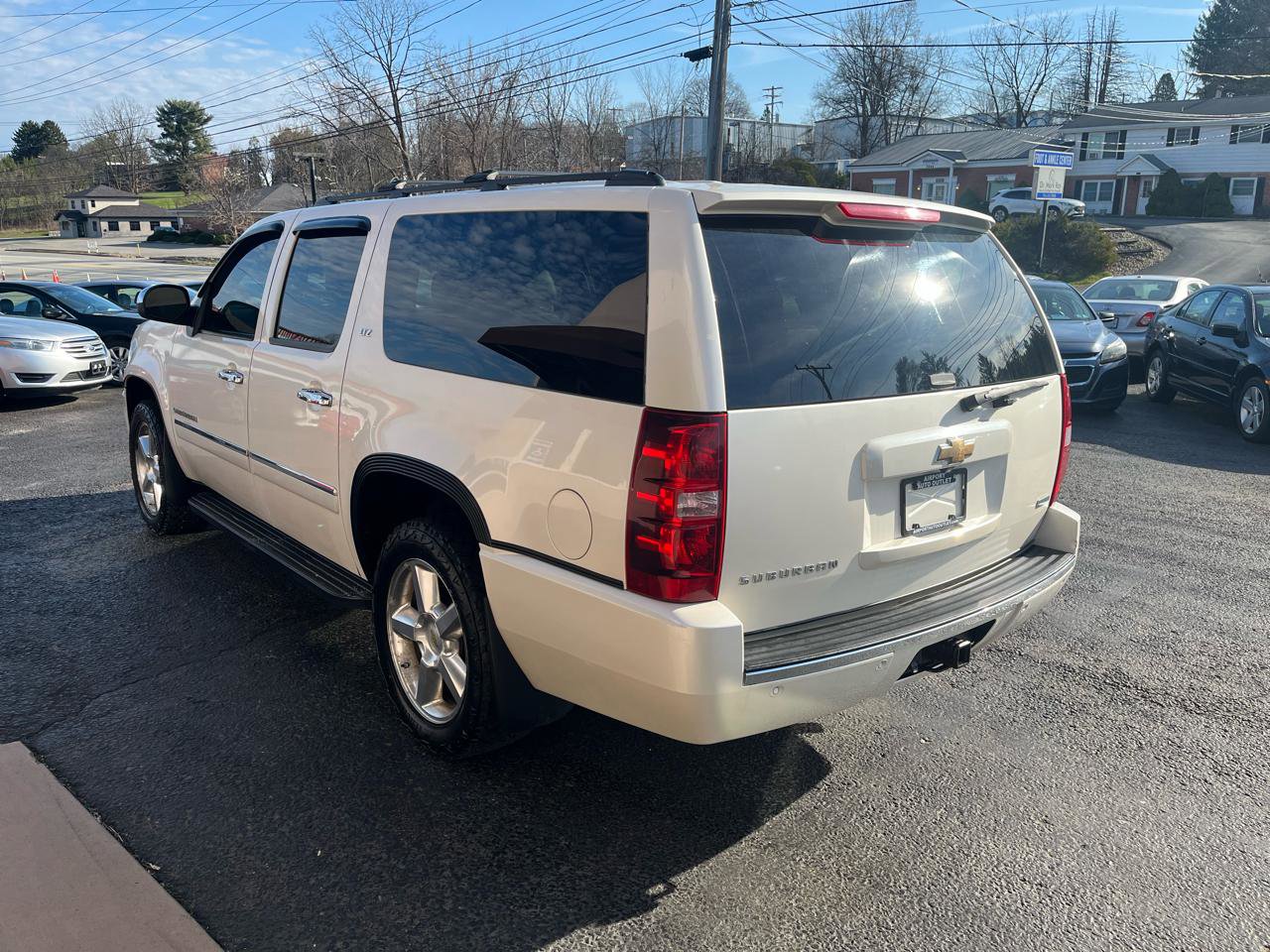 Used 2010 Chevrolet Suburban LTZ AWD/4WD image 8