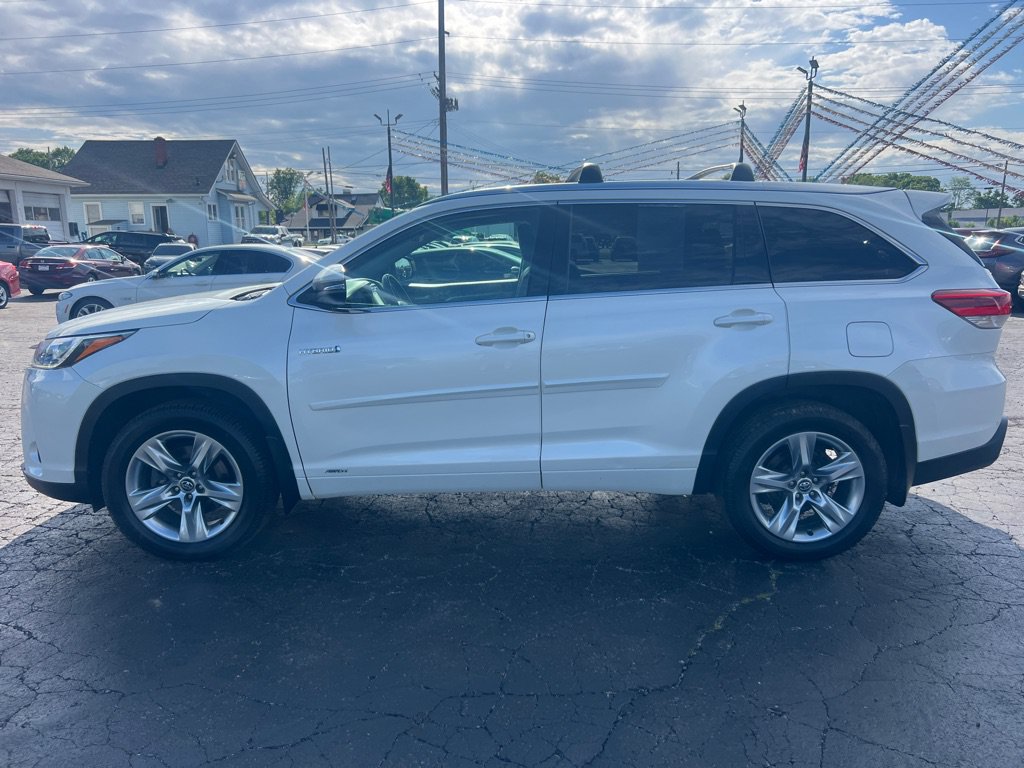 Used 2017 Toyota Highlander Limited AWD/4WD image 4